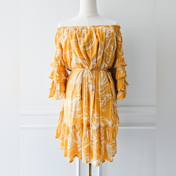 Vici Dolls - off shoulder ruffle dress - Picture 2 of 6